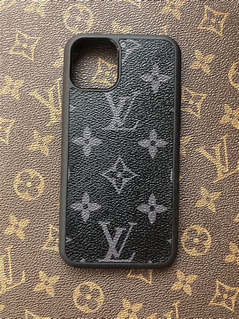 lv case iphone 11.